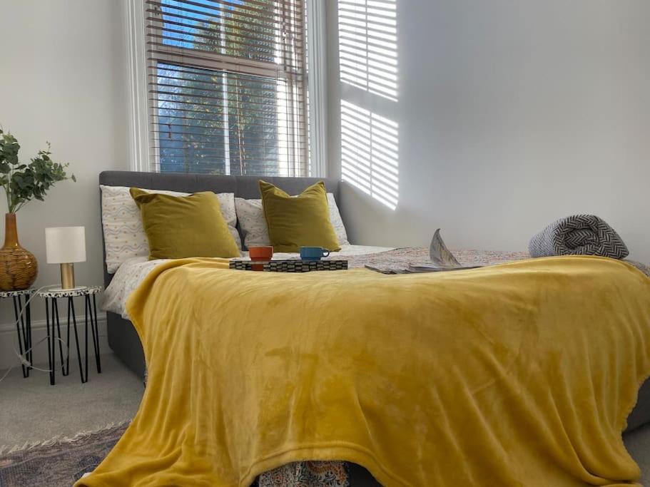 A Fabulous Apartment Set In St Leonard'S On Sea St Leonards-on-Sea Bagian luar foto