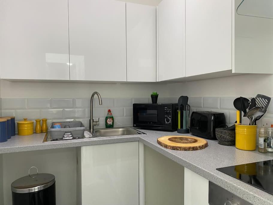 A Fabulous Apartment Set In St Leonard'S On Sea St Leonards-on-Sea Bagian luar foto